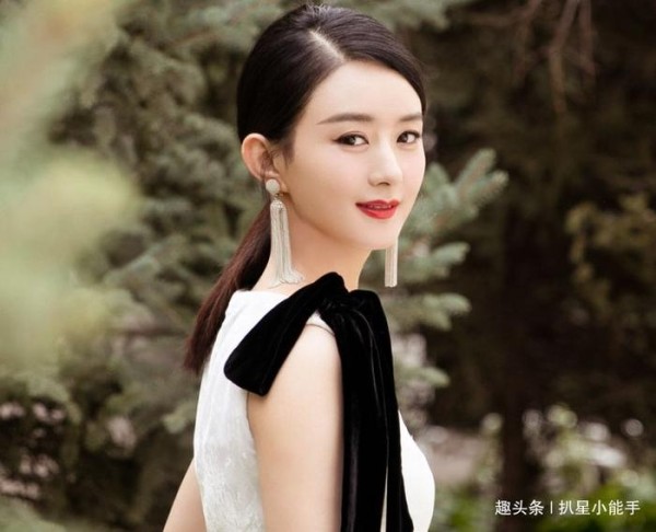 赵丽颖产后首次公开亮相，女人生孩子的代价真大