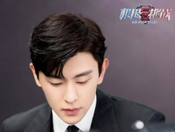 《香蜜》2年后邓伦成“综艺常客”，罗云熙新剧热播，境遇大不同