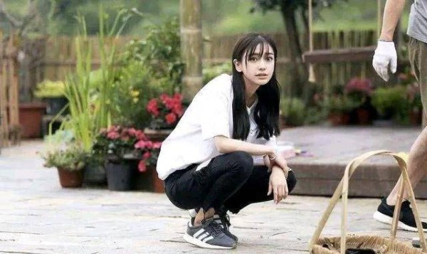 <a style='color:#f10404;' href='https://www.mingxing.cc/tags-2294.html ' target='_blank'>Angelababy</a>真是综艺常客
