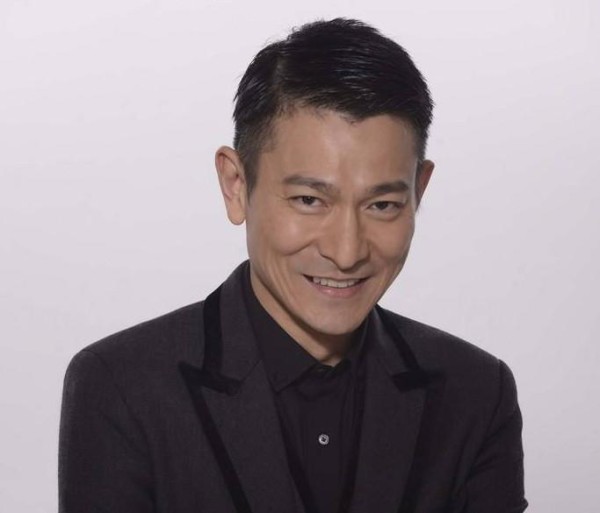 粉丝年龄跨度更大的十位歌手，张国荣第二，罗大佑第三