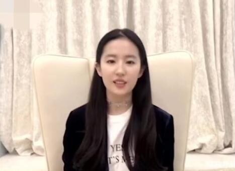 神仙本仙！刘亦菲获英国读者大奖最佳女演员