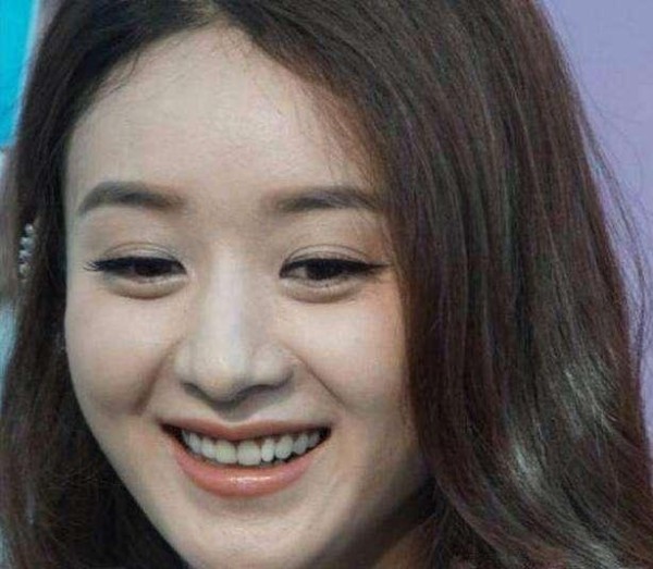 被眼妆坑惨的女星：杨幂千层褶，章子怡睫毛掉一半，张靓颖最尴尬