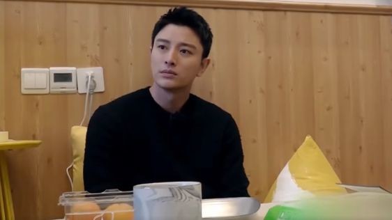 亲爱的来吃饭：95后情侣短视频记录日常，贾乃亮李晟被深深吸引