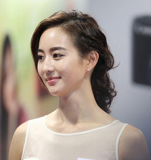 演员张钧甯，人美低调演技好，还是个学霸女神