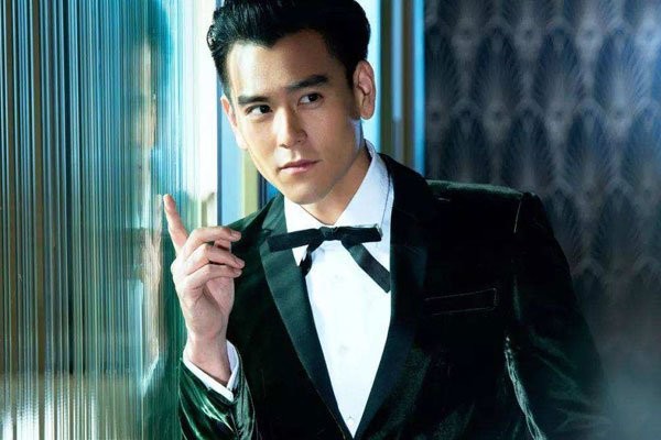 彭于晏个人资料和简历 男神身材那么好怎么坚持的