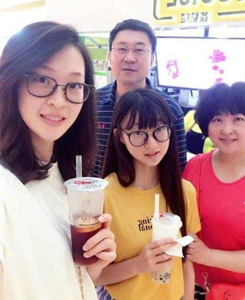 杨臻博是惠若琪什么人？富二代杨臻博背景系北大药剂学专家