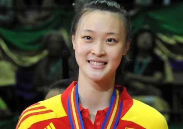 惠若琪拒当娱乐明星！中国女排最美队长，化身“慈善公主”