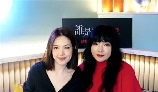 许玮甯聊老公，43岁邱泽可爱又黏人，夫妻见面频率高不超半月