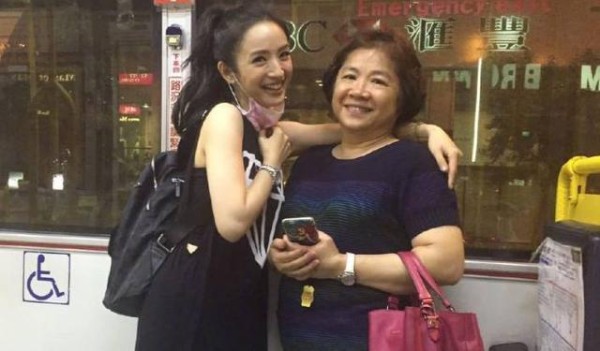 林依晨几个小举动反映其人品, 娱乐圈零差评女神非她莫属!