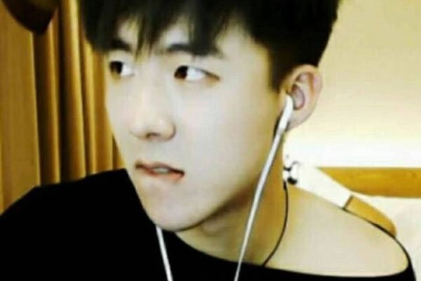 刘宇宁整容对比照 网红都做他不过是例外？
