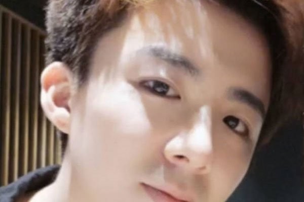 刘宇宁整容对比照 网红都做他不过是例外？