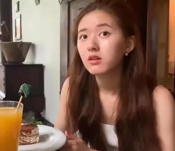赵露思离开了十级美颜滤镜后，真实颜值一目了然