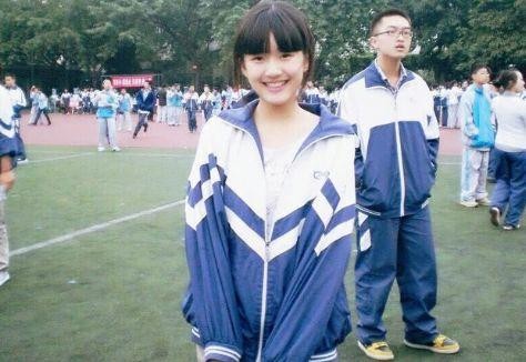 都说她是初恋脸,直到看到学生照,深信无疑