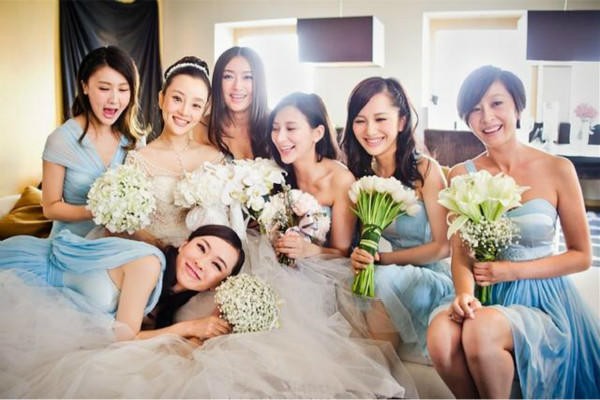 李小璐伴娘