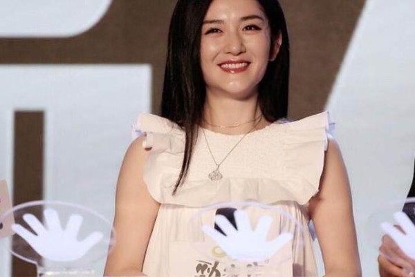 太阳女神预产期2月5日，将在上海产下双胞胎小女神