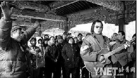 北漂歌手 天坛长廊新偶像