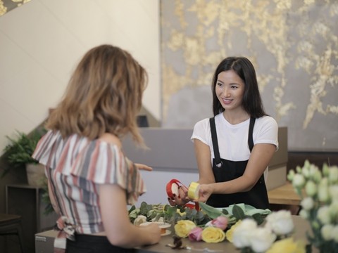 探讨使用明星或公众人物姓名注册商标的可能性与限制