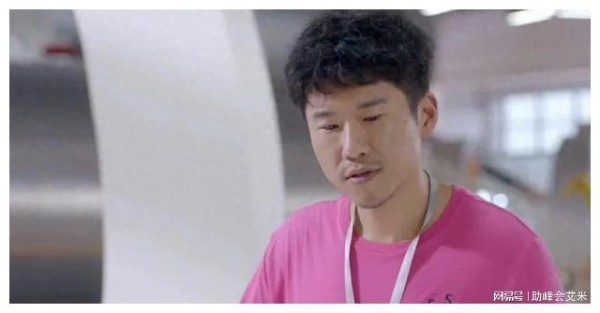 著名导演张艺谋眼中的王骁：才华横溢的新星，未来可期