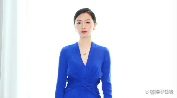 万茜：逐光演艺路，磨砺绽芳华