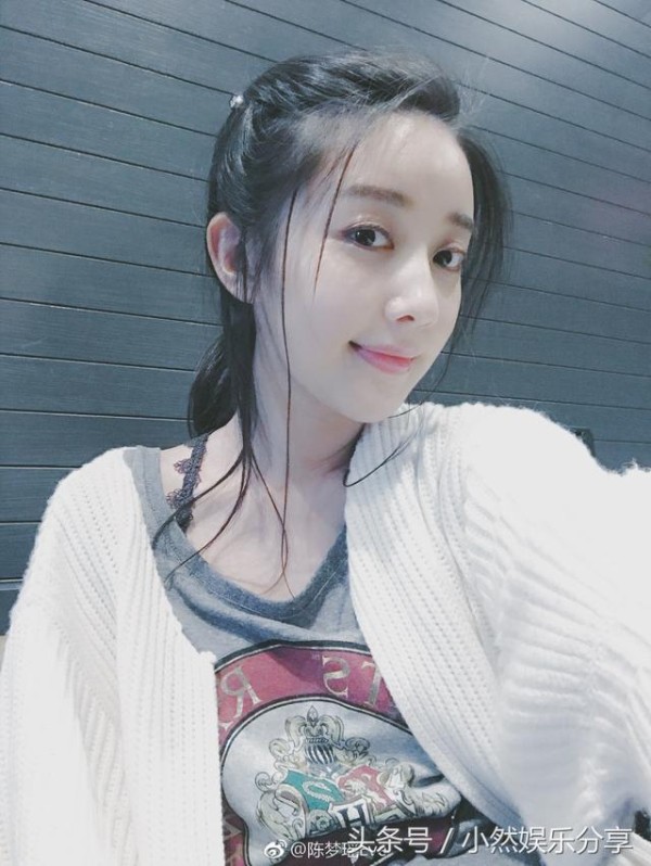 21岁出道却早在7年前走红，被称为全能艺人，如今演戏主持皆精通