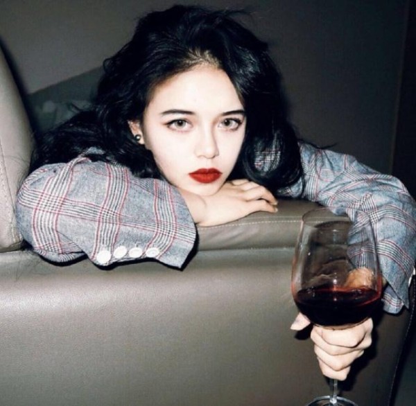 微博上有哪些有名的美妆时尚博主？