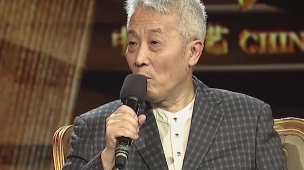王晓岭回顾歌曲《当那一天来临》，是自己在采访中受感染而创作