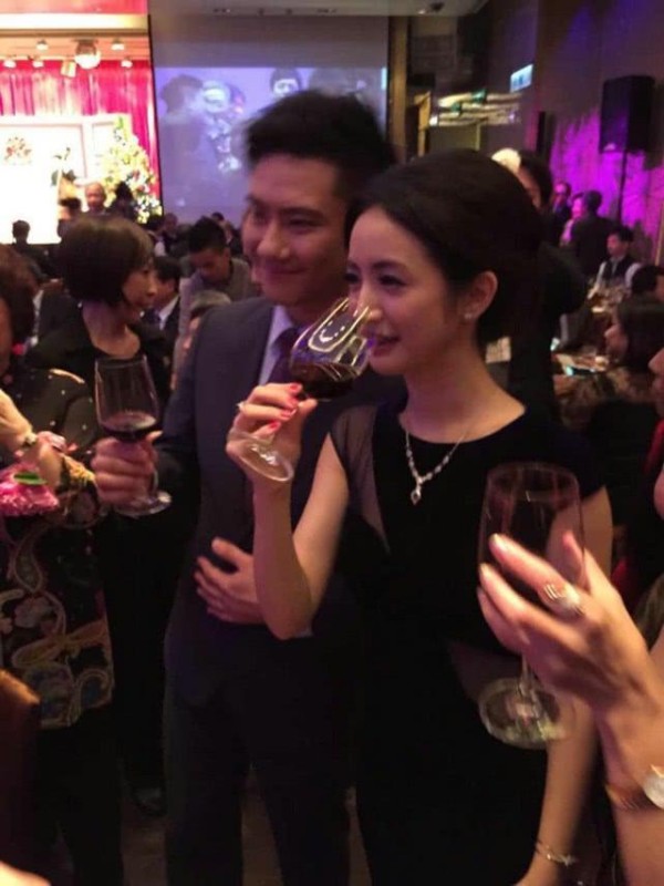 女明星结婚敬酒服比拼，刘诗诗高贵，杨颖美艳，她的太草率