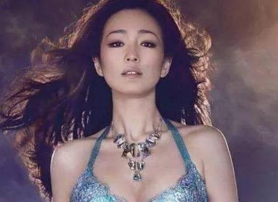 娱乐圈四位更改国籍的明星，最后一位多次想做回“中国人”被拒绝