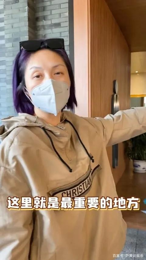 杨千嬅是香港最后一位唱演双绝的天后，素颜照爆出