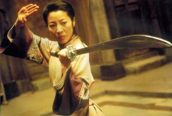 杨紫琼简介和个人资料 从马来西亚小姐到007女主