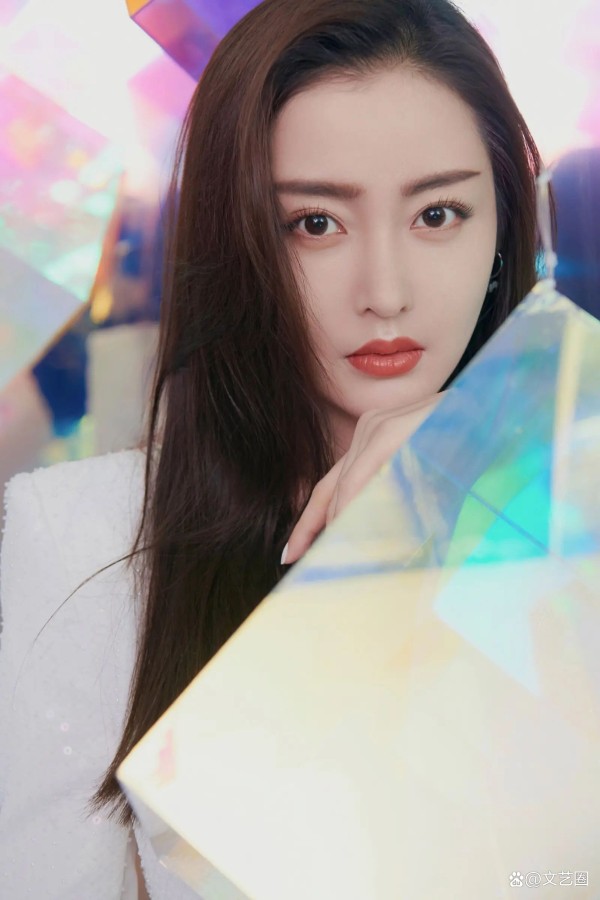 张天爱，一个神秘美貌背后的演绎天才