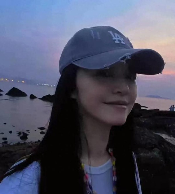 姚晨五一鼓浪屿美照刷屏，45岁活成“时光宠儿”！