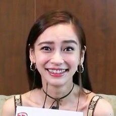 angelababy的真实照片，很难回想起她荧幕上的美颜，修图很重要！