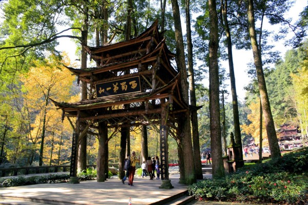 成都最神秘的寺庙，却位于道教圣地，许多明星不远千里来祈福