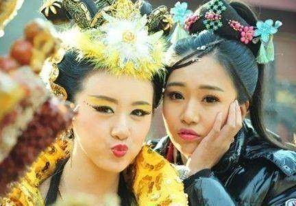 ‘‘考古’’女明星早期出演电视剧，策划 那个让你惊讶到