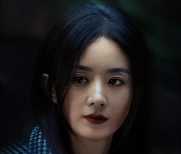 赵丽颖新电影预告引热议，大明星造型成焦点
