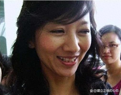 赵雅芝卸妆后、俞飞鸿卸妆后、许晴卸妆后，网友：我们都被骗了