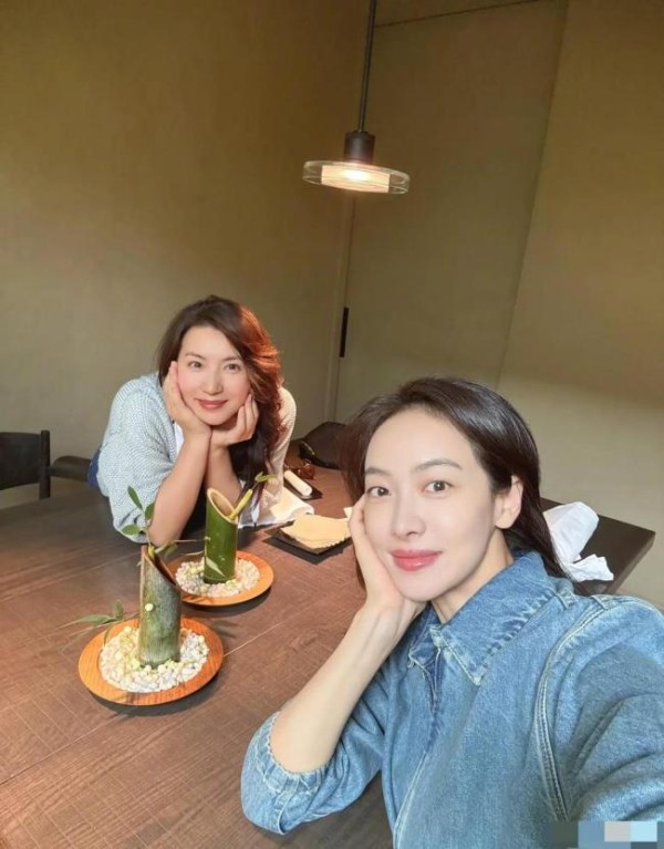 大理偶遇陈好宋茜 娱乐圈罕见真姐妹情