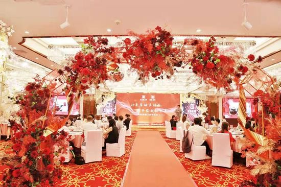 兴悦集团“十年磨砺真情在 携手您我创未来”周年庆典之夜