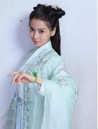 明星罕见试妆照，聂远的杨过不算啥，Angelababy曾试镜碧瑶？