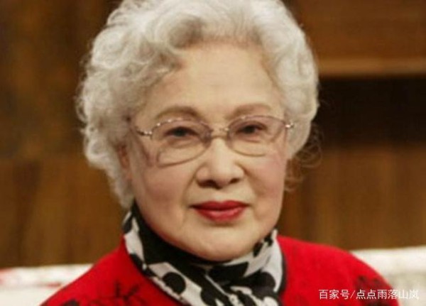 盘点近百岁的4位老艺术家，看着整个娱乐圈长大，你都知道是谁吗