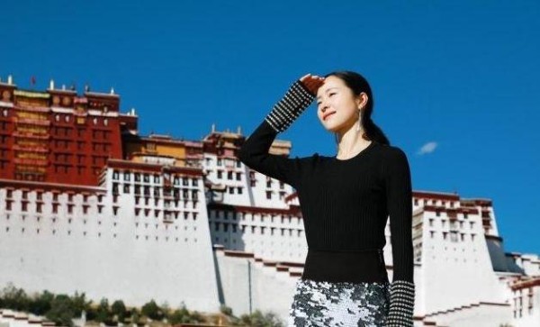 他们是娱乐圈的大腕，也同时拥有让人意想不到的多重身份！