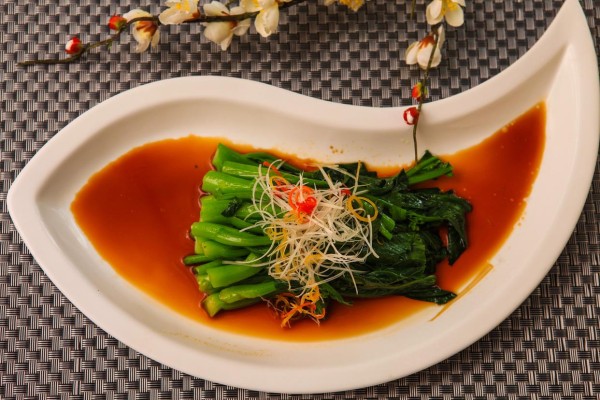 北京紫光园必吃十道素菜全解析：素食也能吃出皇家气派