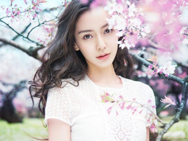 他堪称国内的女神收割机，和他合作的女演员都成一线明星了！