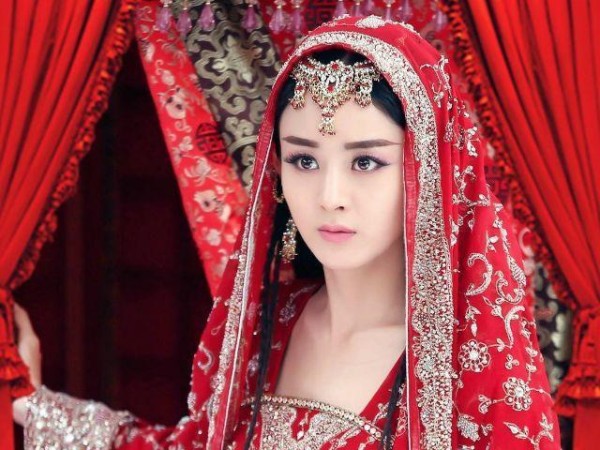 他堪称国内的女神收割机，和他合作的女演员都成一线明星了！