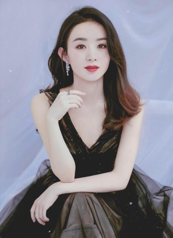 赵丽颖凭什么“霸屏”如今大胆尝试反派，或将成为她的转型之作！