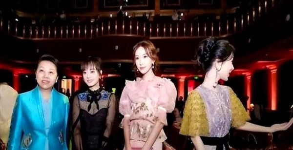 都说杨紫“戏混子”，可孙俪的一个举动，暴露了杨紫的真实实力！