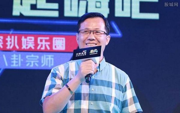 卓伟都没胆量爆的娱乐圈黑幕，除了刘嘉玲，还有这几位