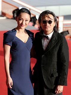 北京国际电影节拉开帷幕 红毯上演“爱恨就在一瞬间”