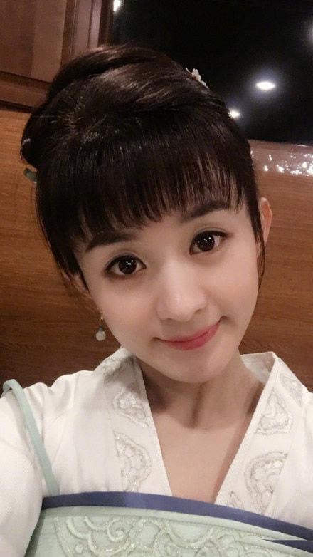 一组高颜值女明星的自拍照，赶快选出你心目中的第一名！
